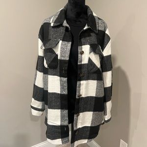 NWT Love Tree Black & White Shacket